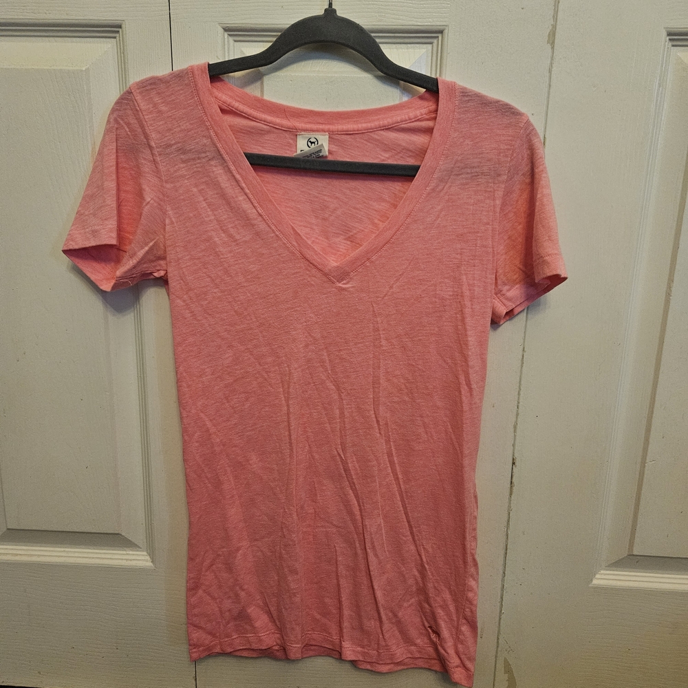 PINK Victoria's Secret Coral Pink V-Neck Short Sleeve Tee